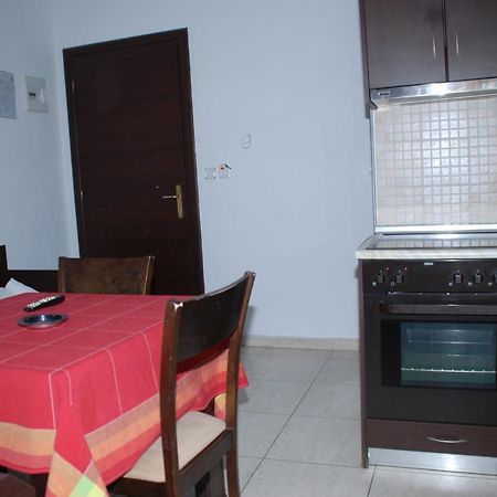Vila Nikoleta Ierissós Luaran gambar