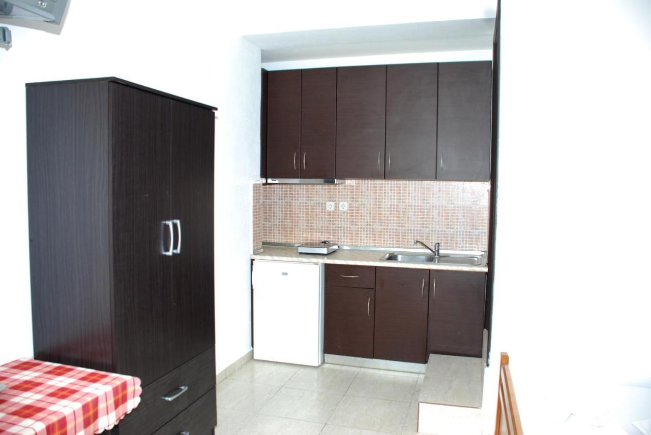 Vila Nikoleta Ierissós Luaran gambar