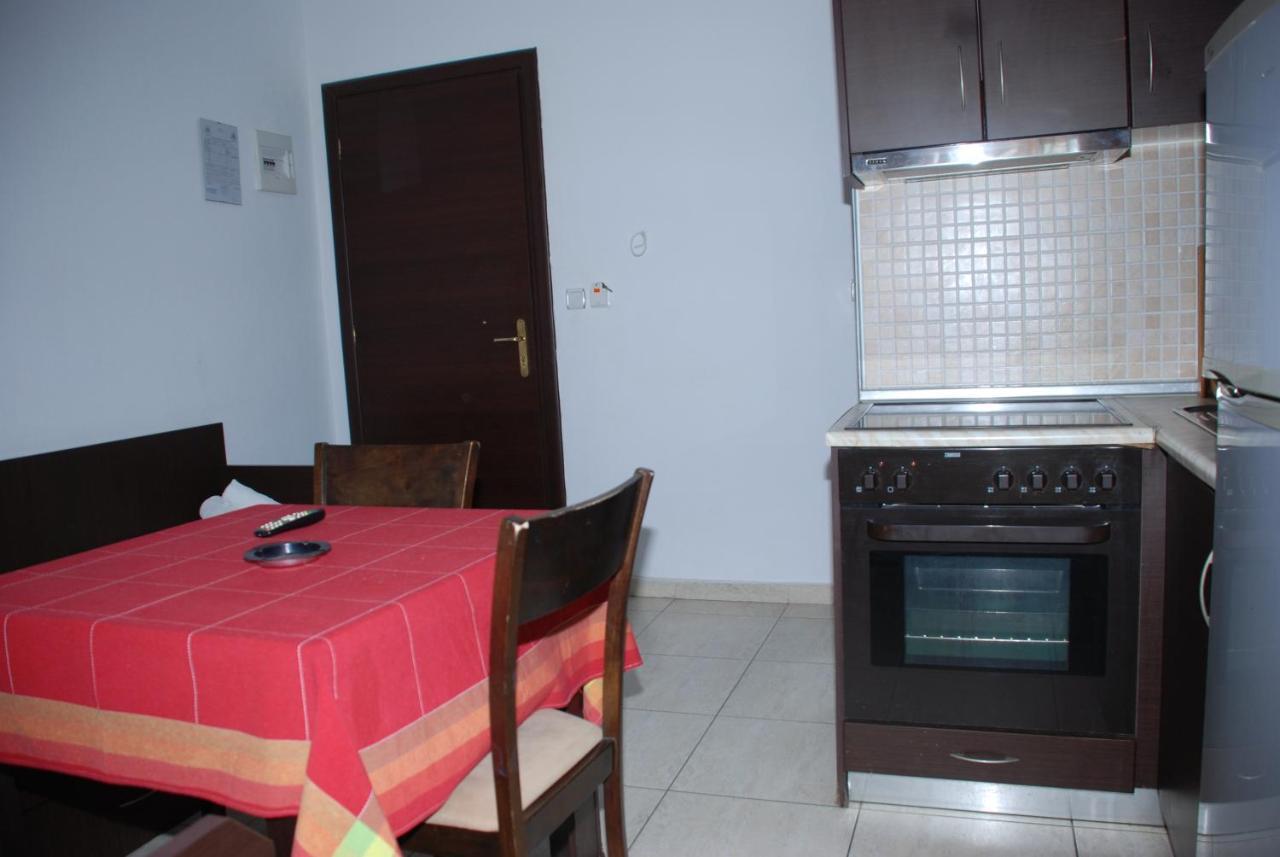 Vila Nikoleta Ierissós Luaran gambar