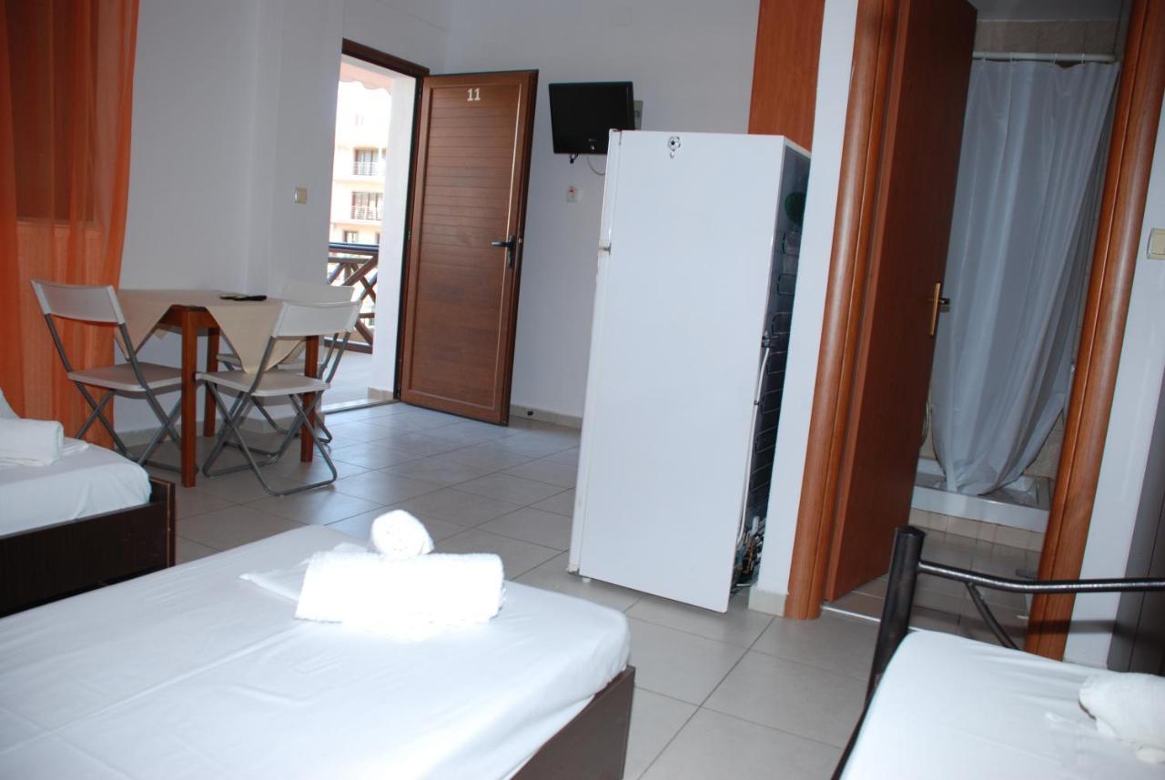 Vila Nikoleta Ierissós Luaran gambar