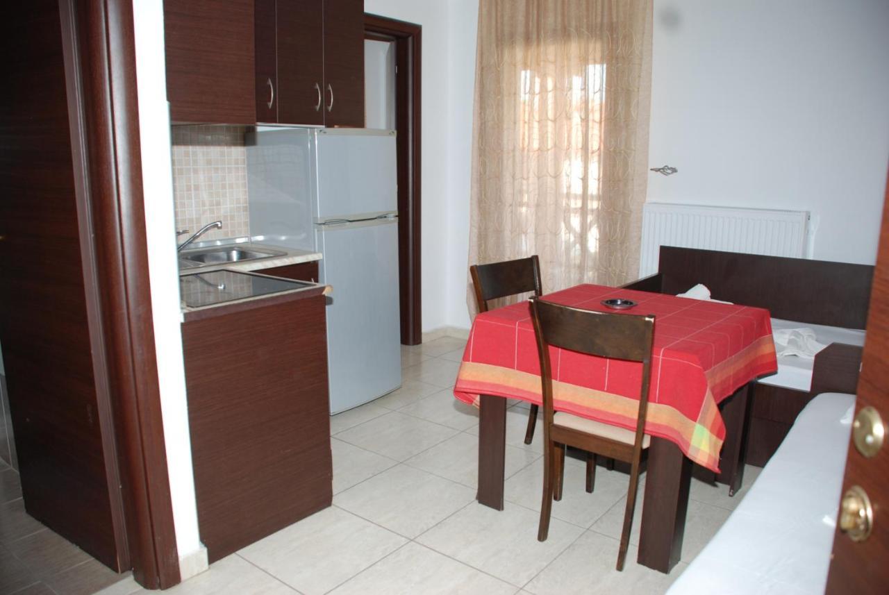 Vila Nikoleta Ierissós Luaran gambar