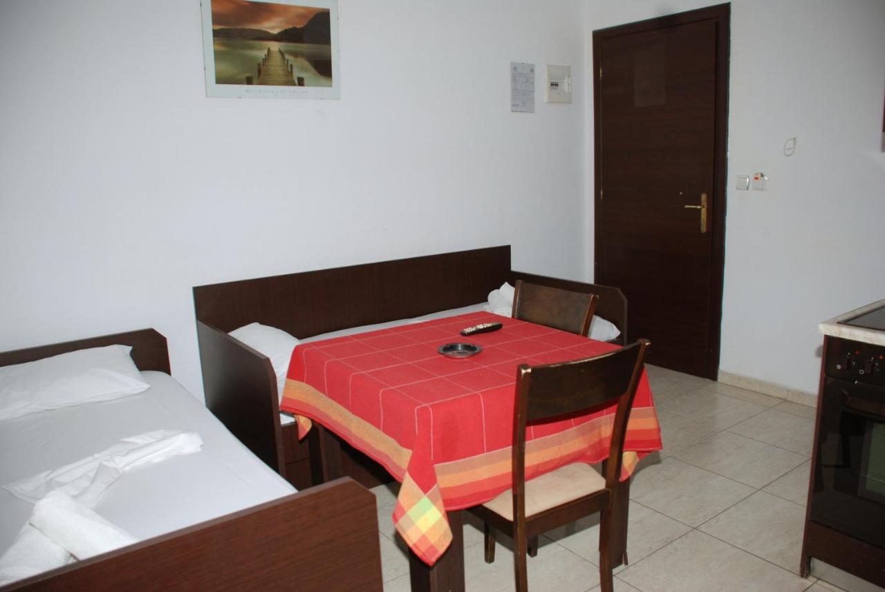Vila Nikoleta Ierissós Luaran gambar